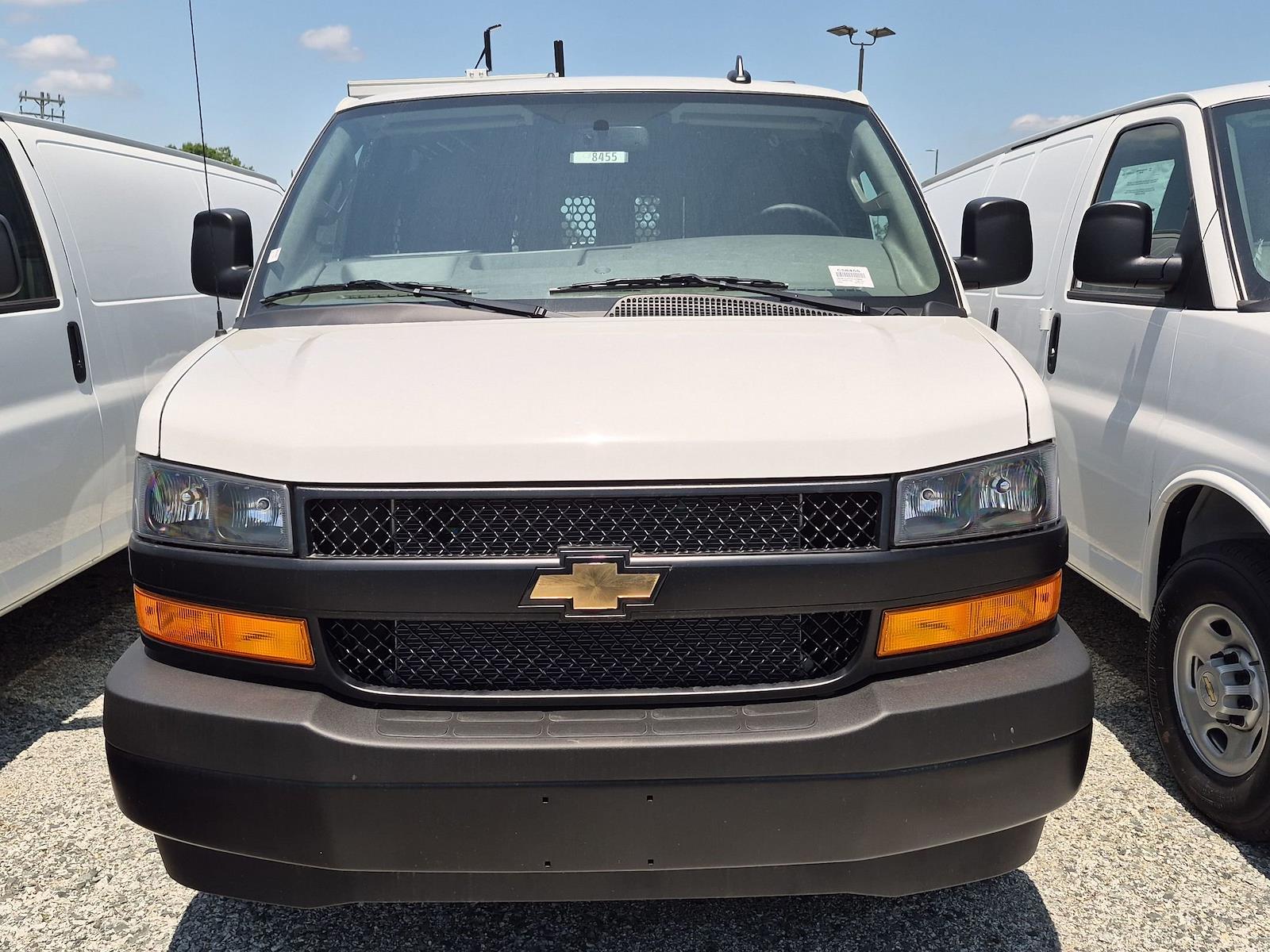 New 2025 Chevrolet Express 2500 - photo 5