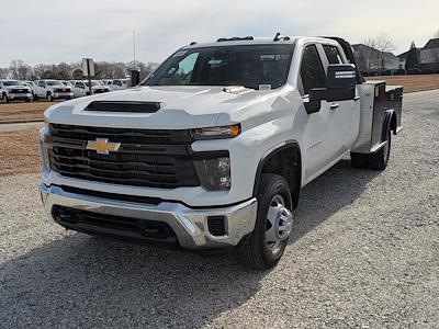 2025 Chevrolet Silverado 3500 Crew Cab DRW 4WD Flatbed Truck for sale #CS8461 - photo 1