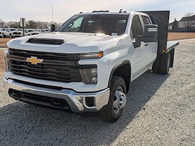 2025 Chevrolet Silverado 3500 Crew Cab DRW 4WD Flatbed Truck for sale #CS8639 - photo 1