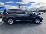 Used 2017 Chrysler Pacifica FWD Minivan for sale #Q2804A - photo 10