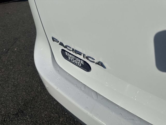 Used 2024 Chrysler Pacifica - photo 7
