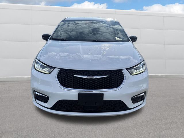Used 2024 Chrysler Pacifica - photo 15