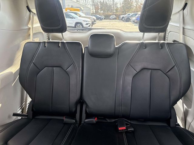 Used 2024 Chrysler Pacifica - photo 23