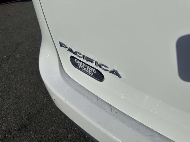 Used 2024 Chrysler Pacifica - photo 7
