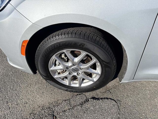 Used 2024 Chrysler Pacifica - photo 14