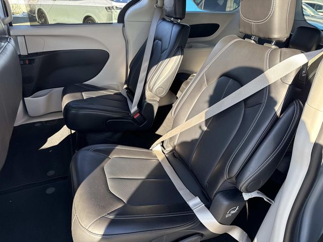 Used 2024 Chrysler Pacifica - photo 17