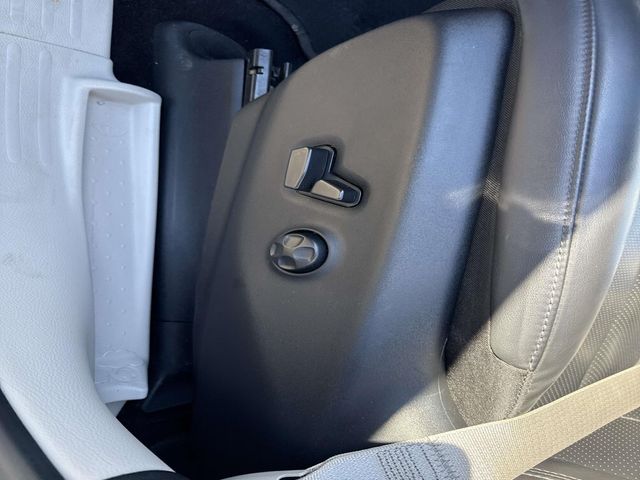 Used 2024 Chrysler Pacifica - photo 21