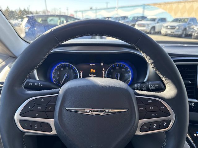 Used 2024 Chrysler Pacifica - photo 29