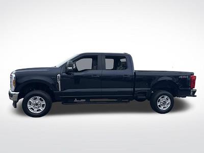 Used 2025 Ford F-250 - photo 1