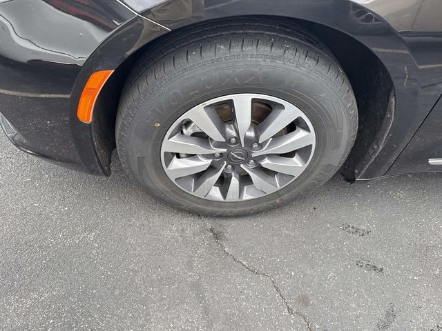 Used 2023 Chrysler Pacifica - photo 15