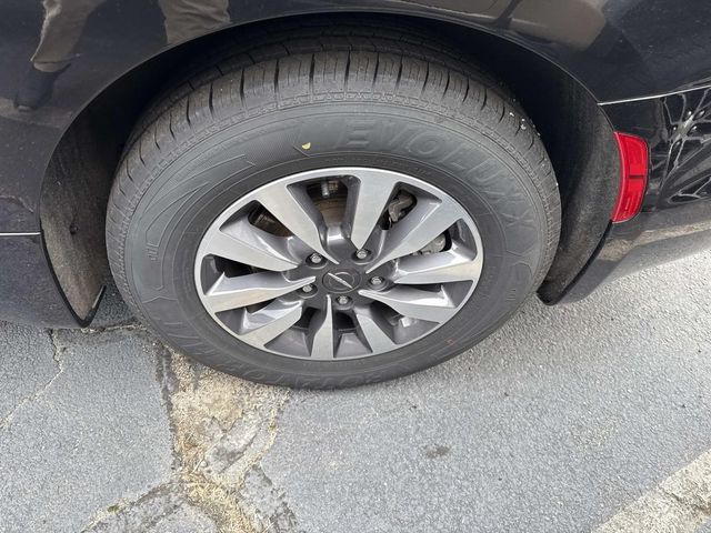 Used 2023 Chrysler Pacifica - photo 17
