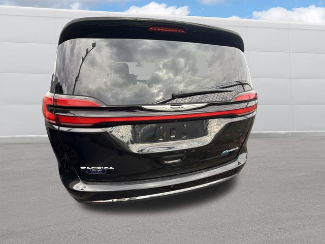 Used 2023 Chrysler Pacifica - photo 5
