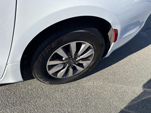 Used 2023 Chrysler Pacifica - photo 16