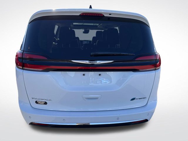 Used 2023 Chrysler Pacifica - photo 6