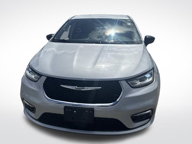 Used 2024 Chrysler Pacifica - photo 12