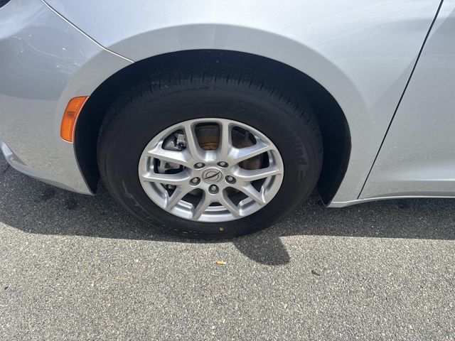 Used 2024 Chrysler Pacifica - photo 13