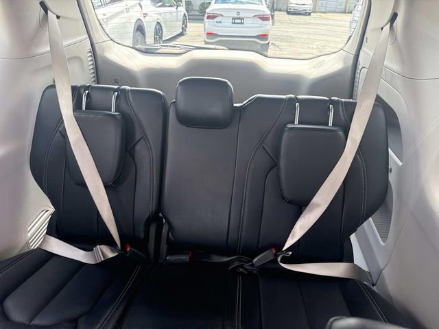 Used 2024 Chrysler Pacifica - photo 17