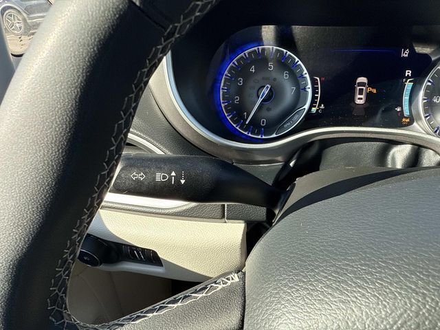 Used 2024 Chrysler Pacifica - photo 38