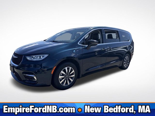 Used 2024 Chrysler Pacifica - photo 35