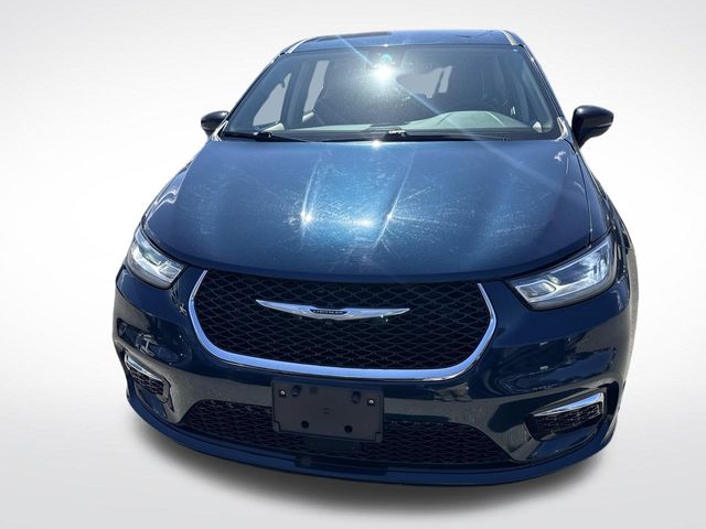 Used 2024 Chrysler Pacifica - photo 13