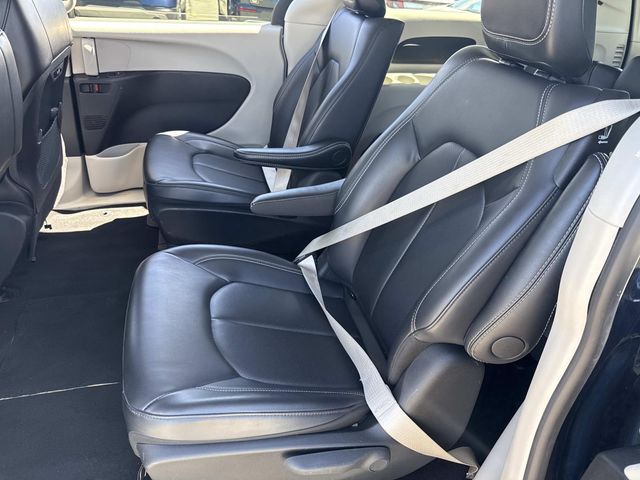 Used 2024 Chrysler Pacifica - photo 17