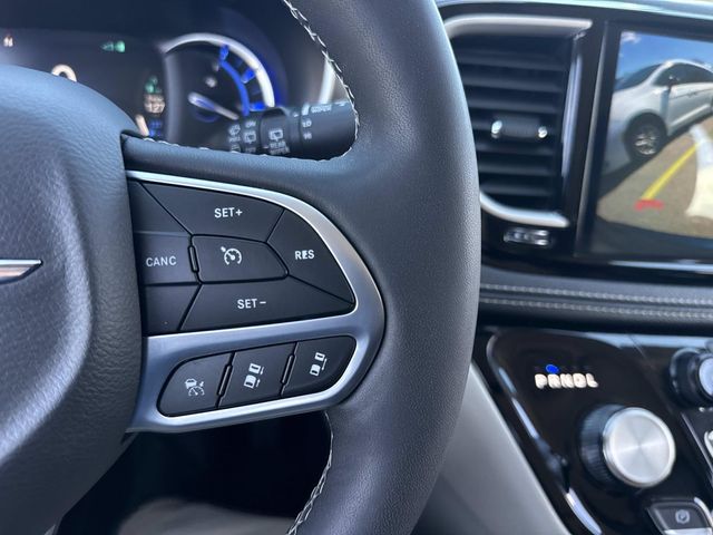 Used 2024 Chrysler Pacifica - photo 30