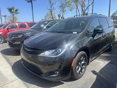 2018 Chrysler Pacifica FWD Minivan for sale #C25056A - photo 1