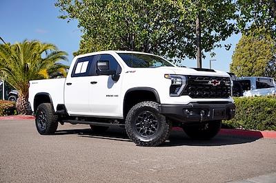 2025 Chevrolet Silverado 2500 Crew Cab 4x4 Pickup for sale #CP25301 - photo 1