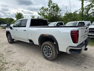 New 2025 GMC Sierra 2500 SLT Crew Cab 4x4 Pickup for sale #G251730 - photo 2