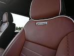 New 2025 GMC Sierra 2500 Denali Ultimate Crew Cab 4x4 Pickup for sale #06T3545 - photo 17