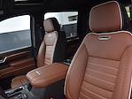 New 2025 GMC Sierra 2500 Denali Ultimate Crew Cab 4x4 Pickup for sale #06T3718 - photo 29