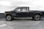 New 2025 GMC Sierra 2500 Denali Ultimate Crew Cab 4x4 Pickup for sale #06T3718 - photo 8