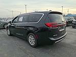 Used 2025 Chrysler Pacifica Select Minivan for sale #309172 - photo 5