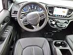 Used 2025 Chrysler Pacifica Select Minivan for sale #309172 - photo 13