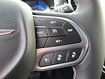 Used 2025 Chrysler Pacifica Select Minivan for sale #309172 - photo 23