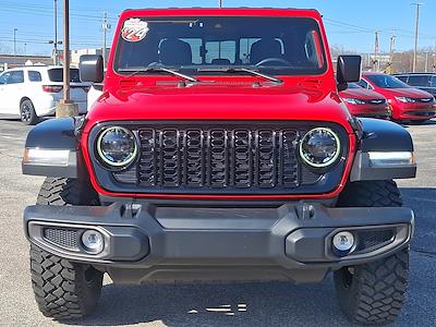 Used 2024 Jeep Gladiator - photo 1