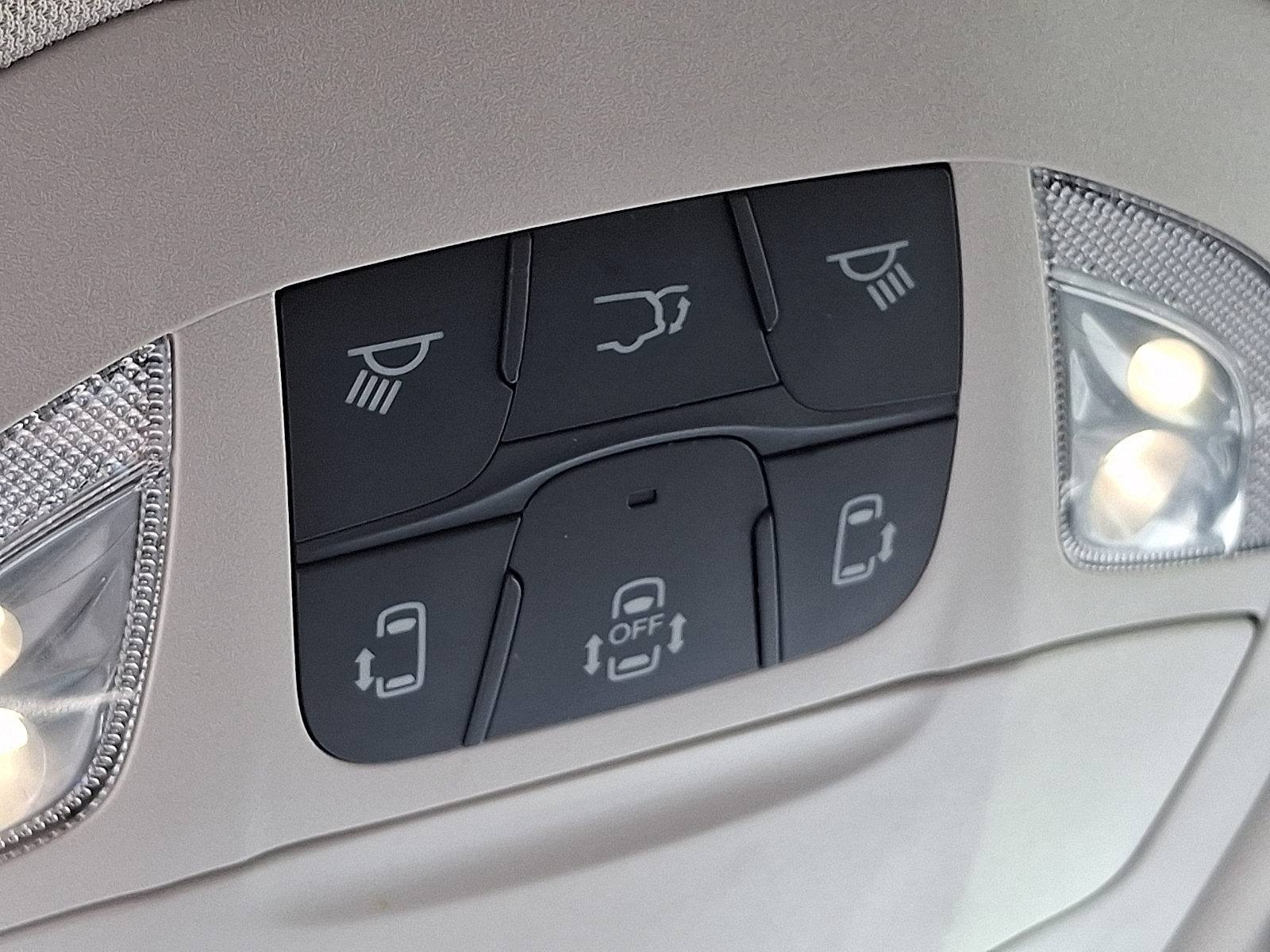 Used 2024 Chrysler Pacifica - photo 34