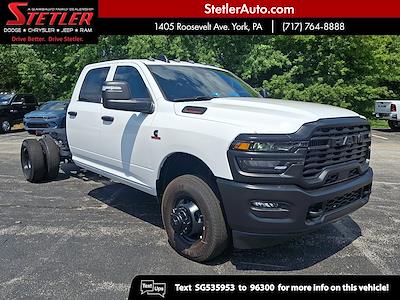 2025 Ram 3500 Crew Cab DRW 4x4 Cab Chassis for sale #745282 - photo 1