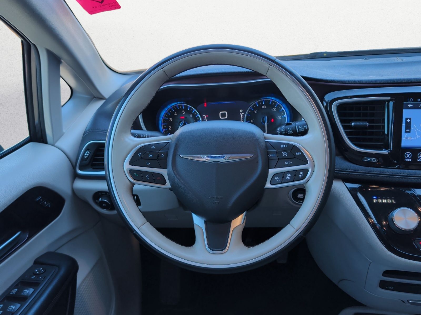Used 2017 Chrysler Pacifica - photo 14