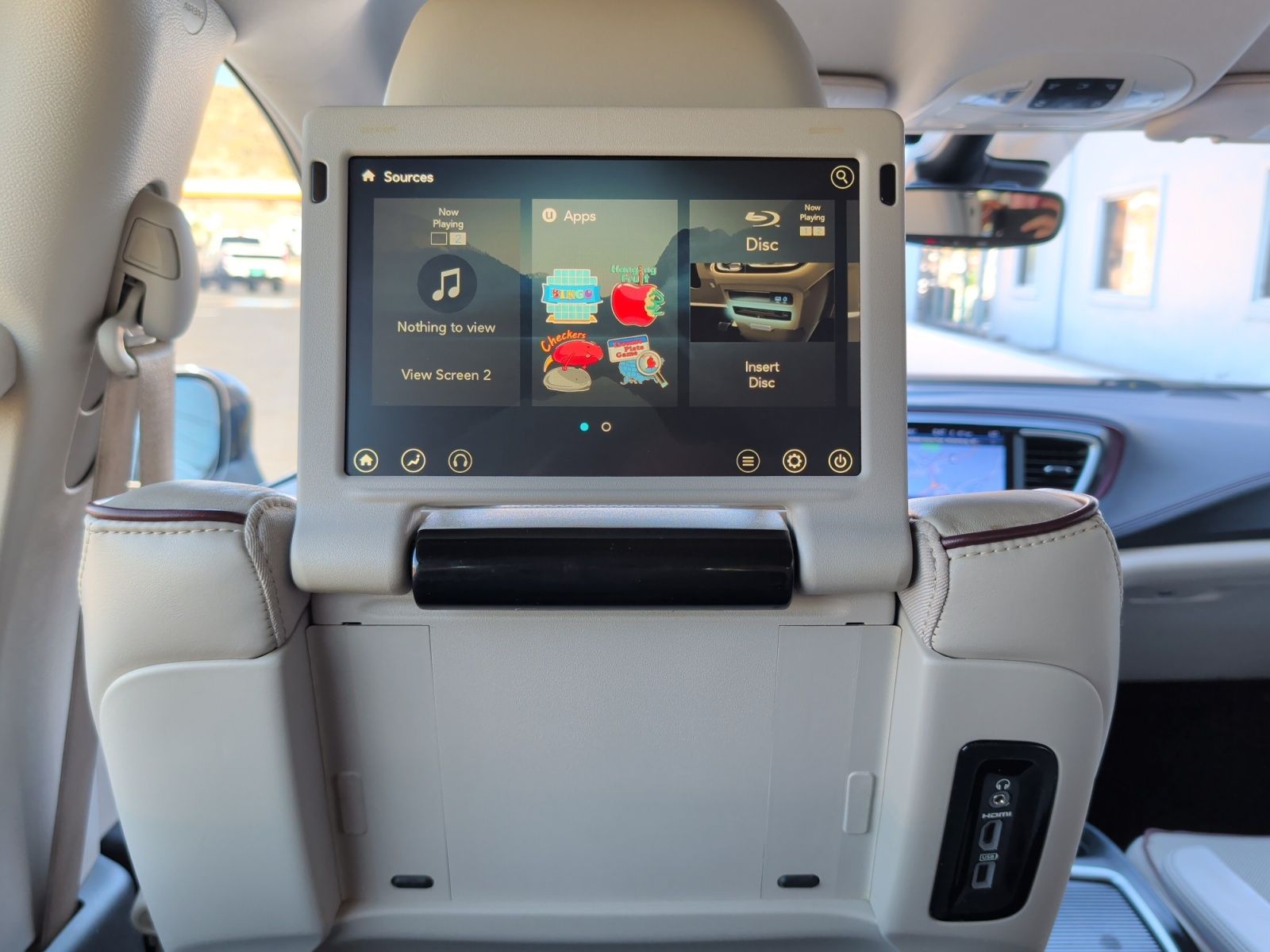 Used 2017 Chrysler Pacifica - photo 20