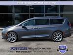2017 Chrysler Pacifica FWD Minivan for sale #26127B - photo 2
