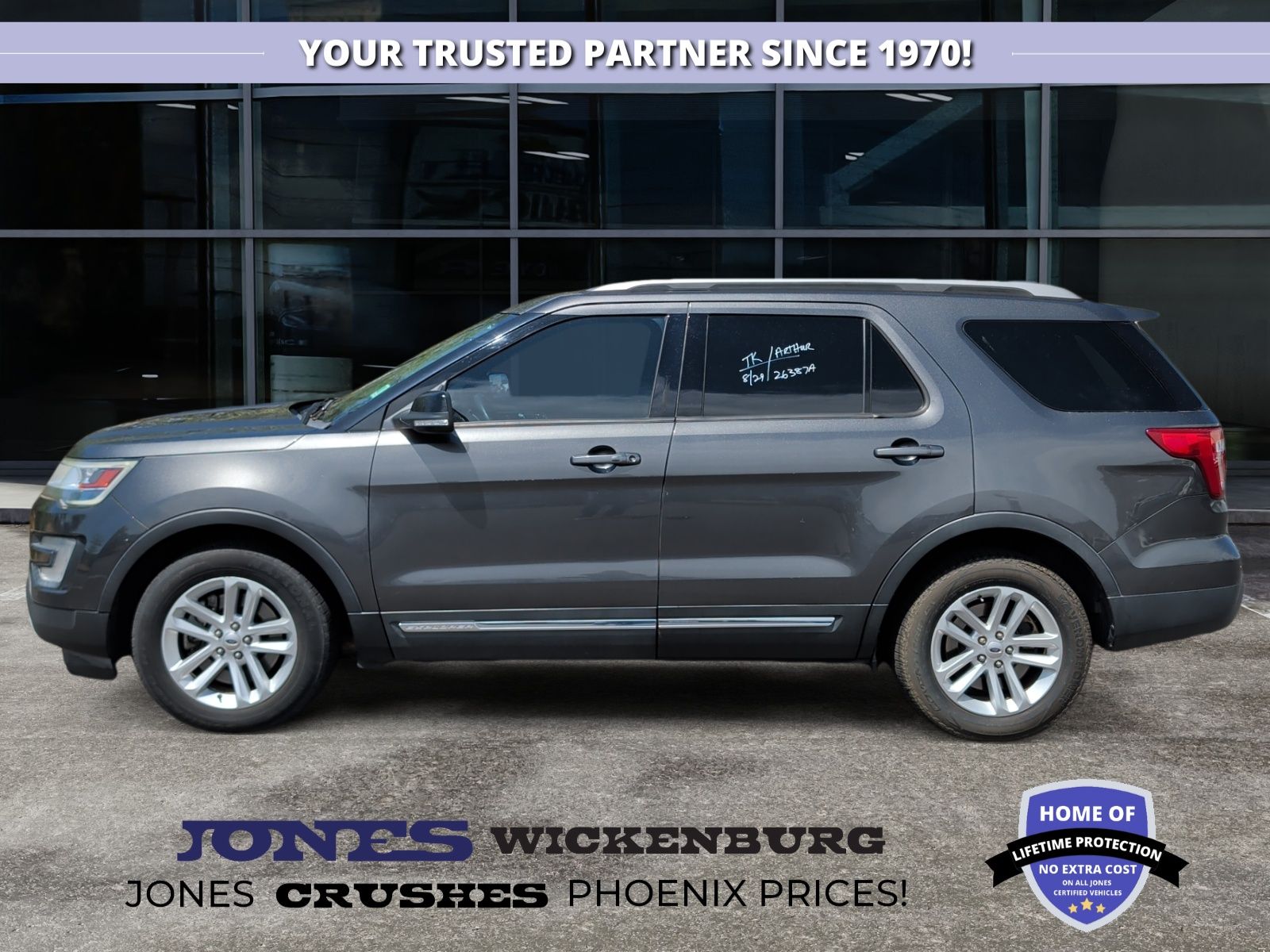 Used 2017 Ford Explorer - photo 2