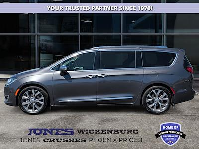 Used 2018 Chrysler Pacifica - photo 1