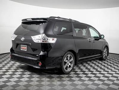 Used 2017 Toyota Sienna SE Minivan for sale #9780A - photo 2