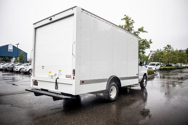New 2024 Ford E-450 - photo 28