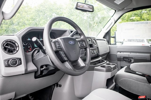 New 2024 Ford E-450 - photo 37