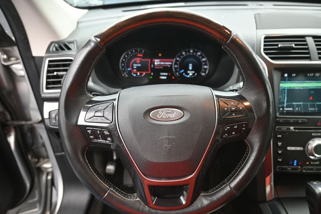 Used 2017 Ford Explorer - photo 7