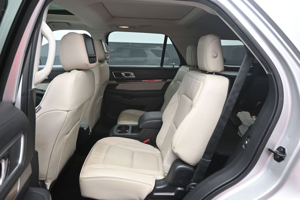 Used 2017 Ford Explorer - photo 11