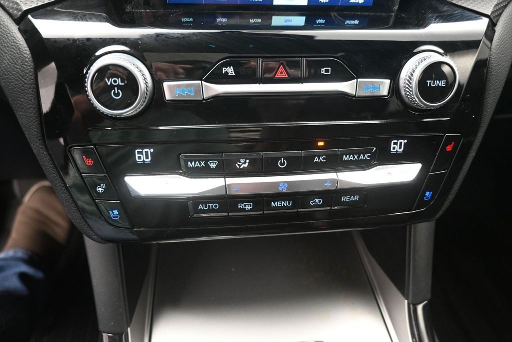 Used 2021 Ford Explorer - photo 13