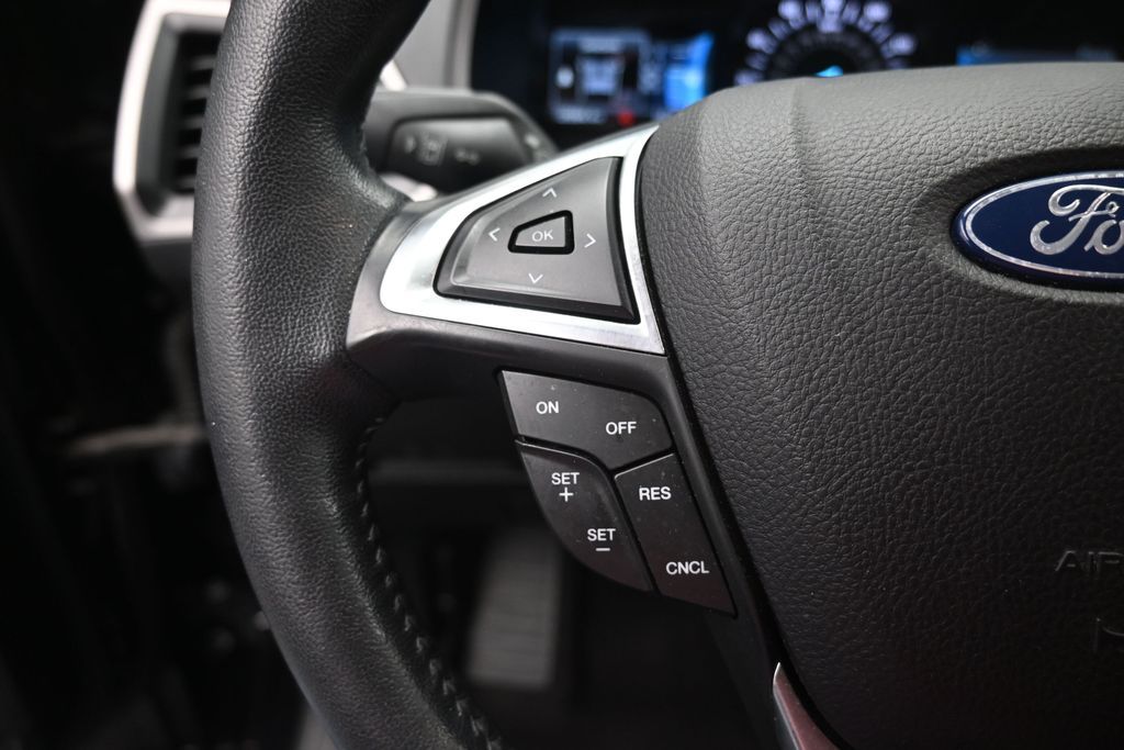 Used 2023 Ford Edge - photo 30